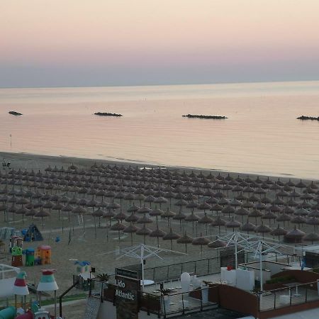 Hotel Palmarosa Розето дели Абруци Екстериор снимка